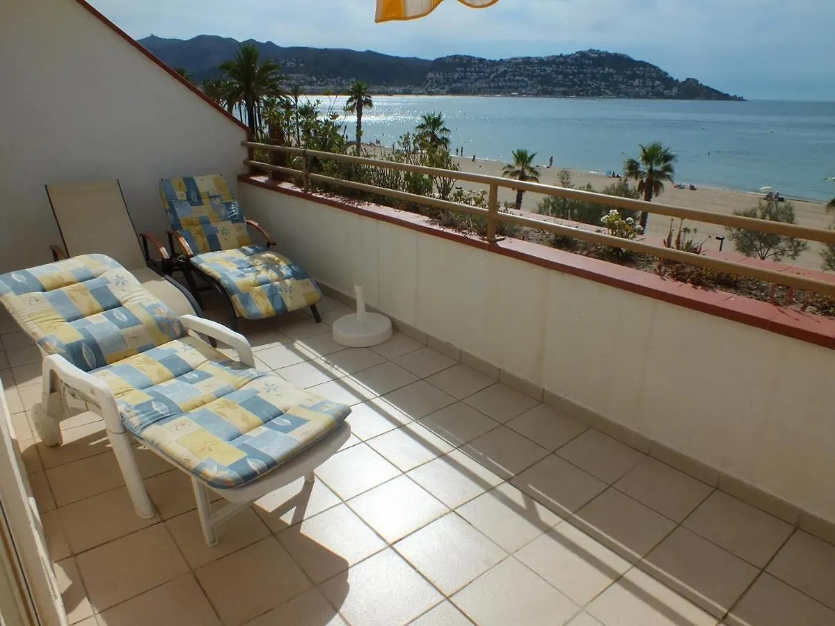 Apartamento En Primera Linea De Mar Con Terraza Y Piscina En Rosas, Santa Margarita - Es-204-38 Apartment Roses