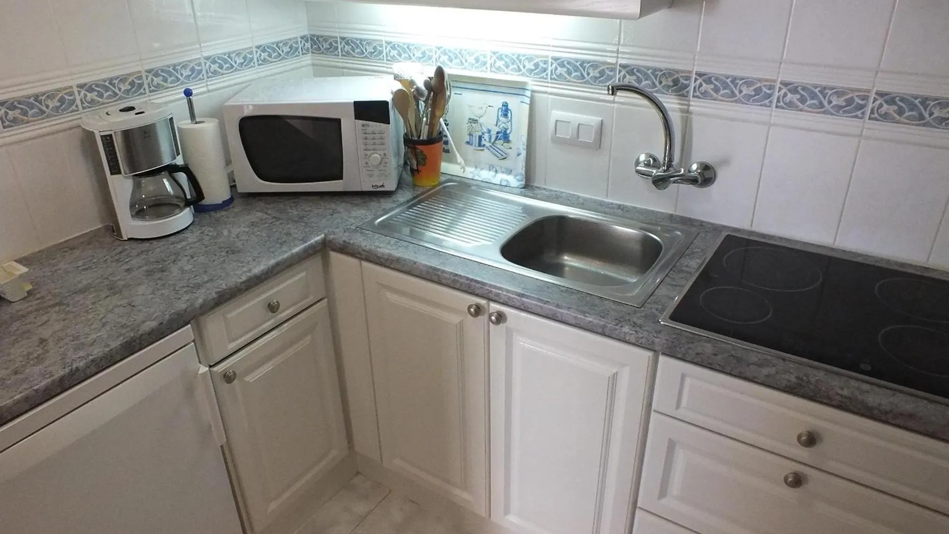 Apartment Apartamento En Primera Linea De Mar Con Terraza Y Piscina En Rosas, Santa Margarita - Es-204-38 Spain