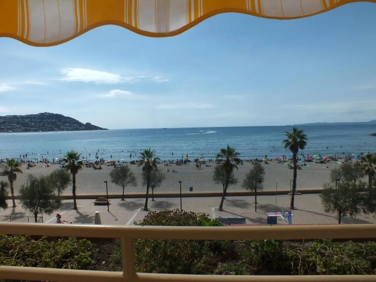 Apartamento En Primera Linea De Mar Con Terraza Y Piscina En Rosas, Santa Margarita - Es-204-38 Roses